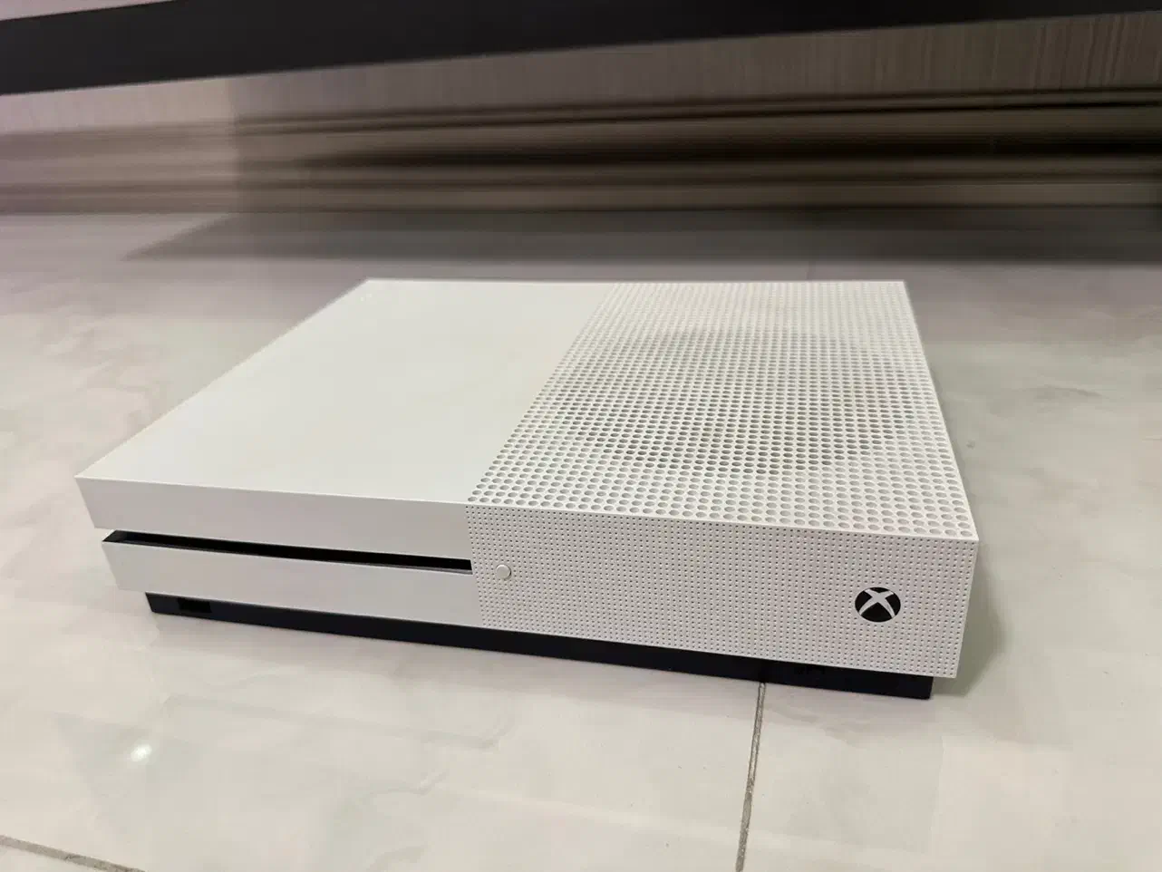 اکس باکس Xbox One S یک ترابایت + کینکت + دو دسته|کنسول، بازی ویدئویی و آنلاین|تهران, گلستان (شهرک راه آهن)|دیوار