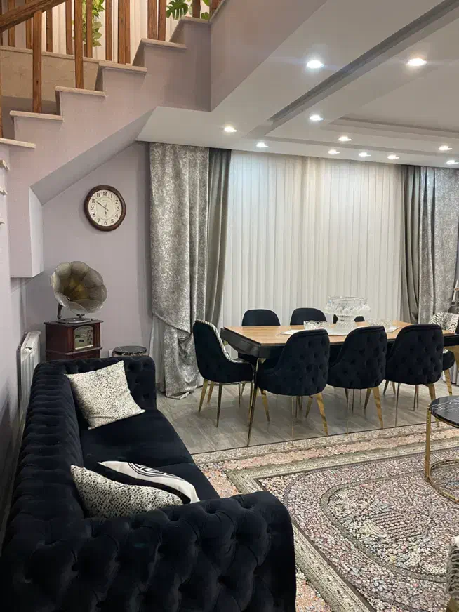 فروش مبل و ناهار خوری چستر پایه طلایی|مبلمان خانگی و میز عسلی|رشت, منظریه|دیوار