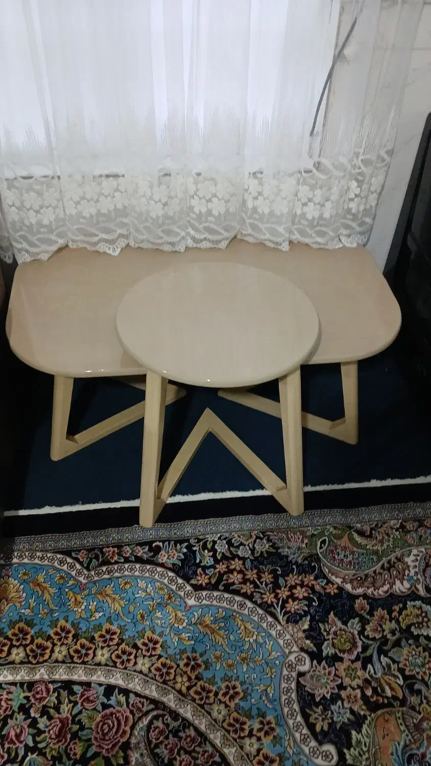 میز عسلی شیک بدون خش تمیز تمام چوب|مبلمان خانگی و میز عسلی|فرمهین, |دیوار