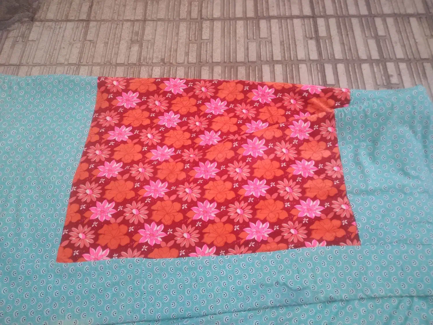 رختخواب لحاف دست دوز وتشک پتو|رختخواب، بالش، پتو|قزوین, |دیوار