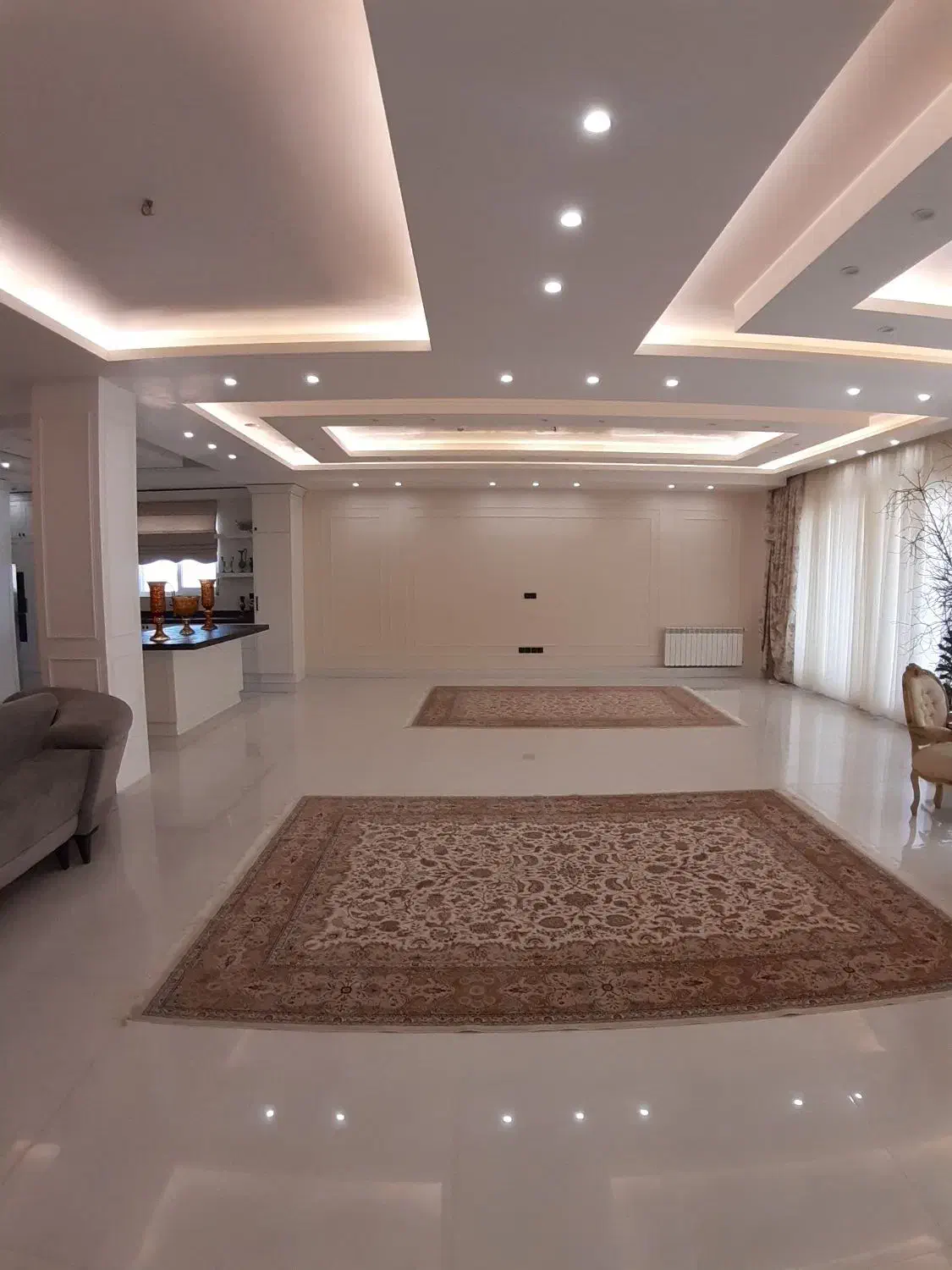 340متر / لوکس / بهترین لوکیشن نهضت|اجارهٔ آپارتمان|ساری, |دیوار