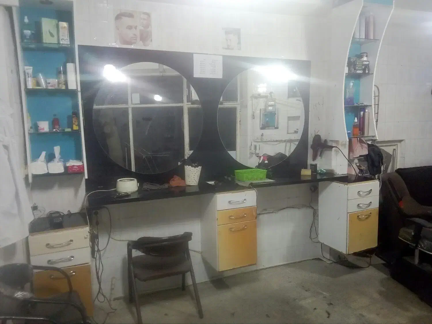 ارایشگاه دکور مناسب بیاید ببرید تازه کار ها|آرایشگاه و سالن‌های زیبایی|ارومیه, |دیوار