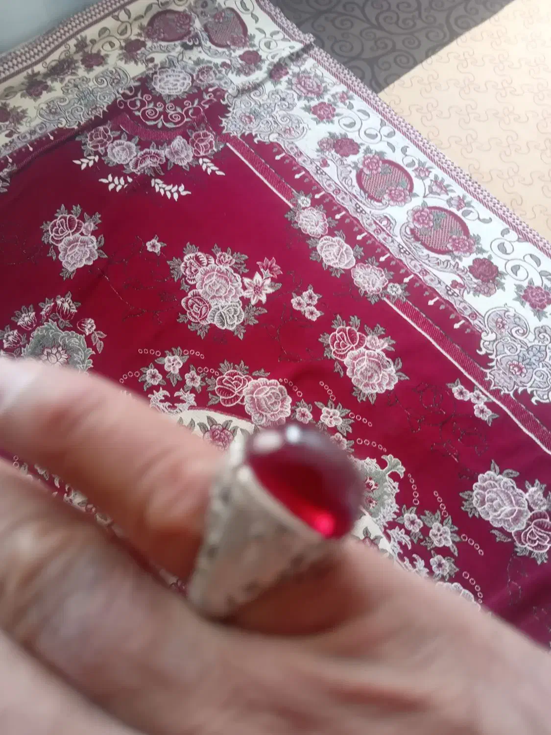 انگشتر یاقوت|جواهرات|گیلان غرب, |دیوار