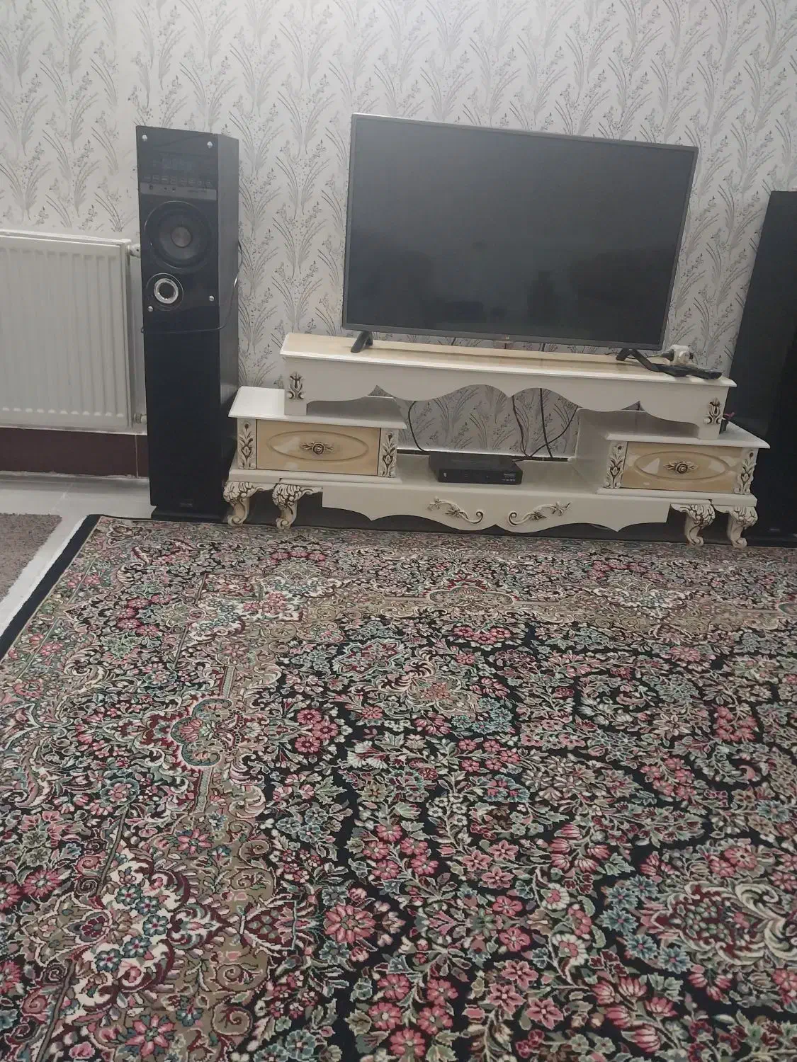 فروش کابینت وتلویزیون و زیرتلویزیون|سایر لوازم برقی|بروجرد, |دیوار