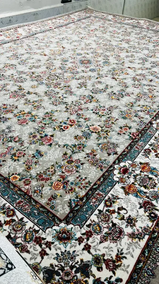 تعدادی فرش های ۹متری ۷۰۰شانه|فرش|اراک, |دیوار