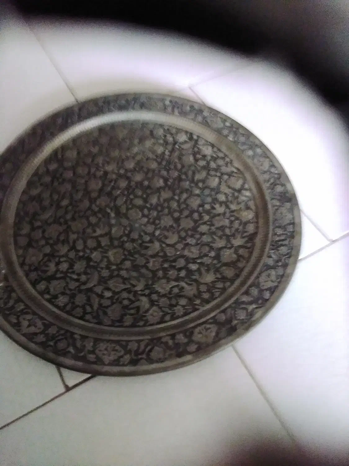 سینی قلم زنی ۴۸ سانتیمتر  بسیار قدیمی|کلکسیون اشیاء عتیقه|کجور, |دیوار