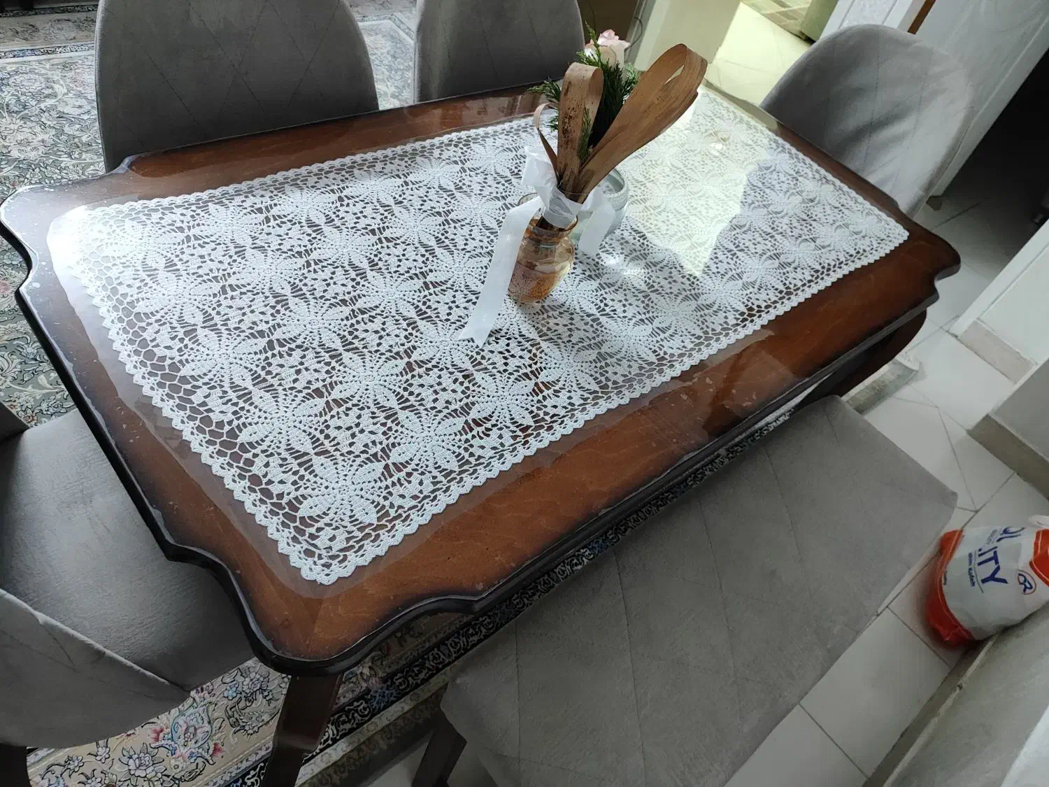 میز ۶ نفره چوبی همراه با صندلی|میز و صندلی غذاخوری|تهران, مسعودیه|دیوار