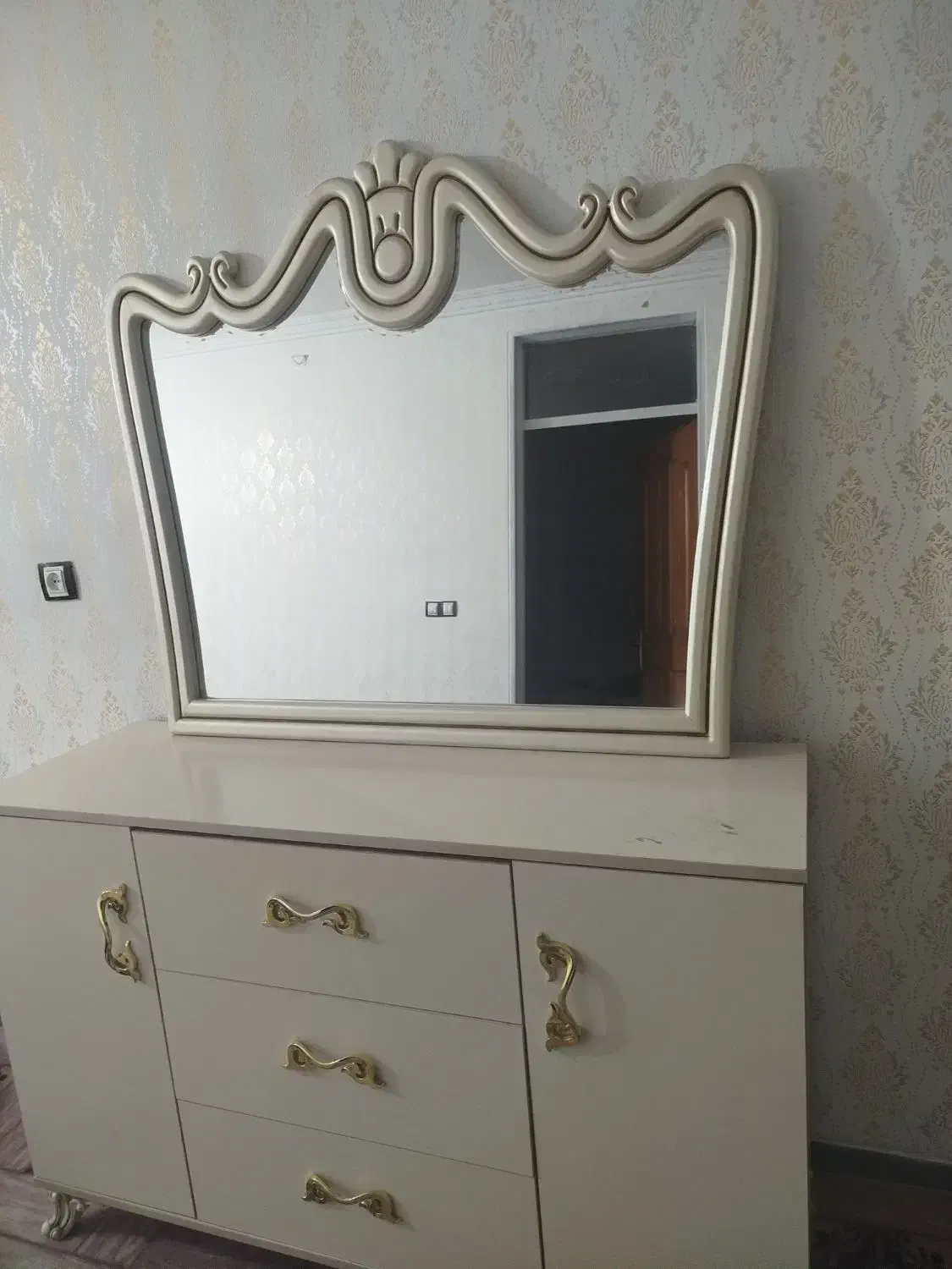 میز کنسول|بوفه، ویترین، کنسول|همدان, |دیوار