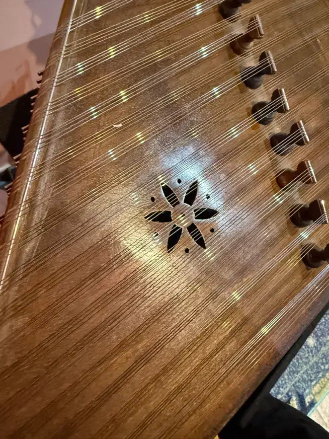 سنتور|سازهای سنتی|تبریز, |دیوار