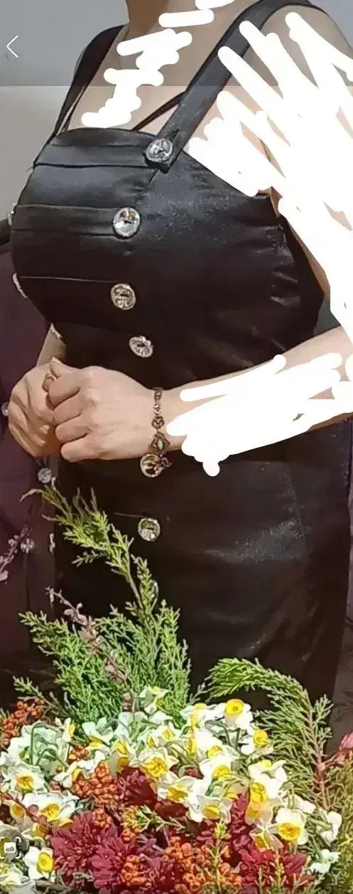 لباس شب|لباس|شیراز, فرودگاه شهید دستغیب شیراز|دیوار