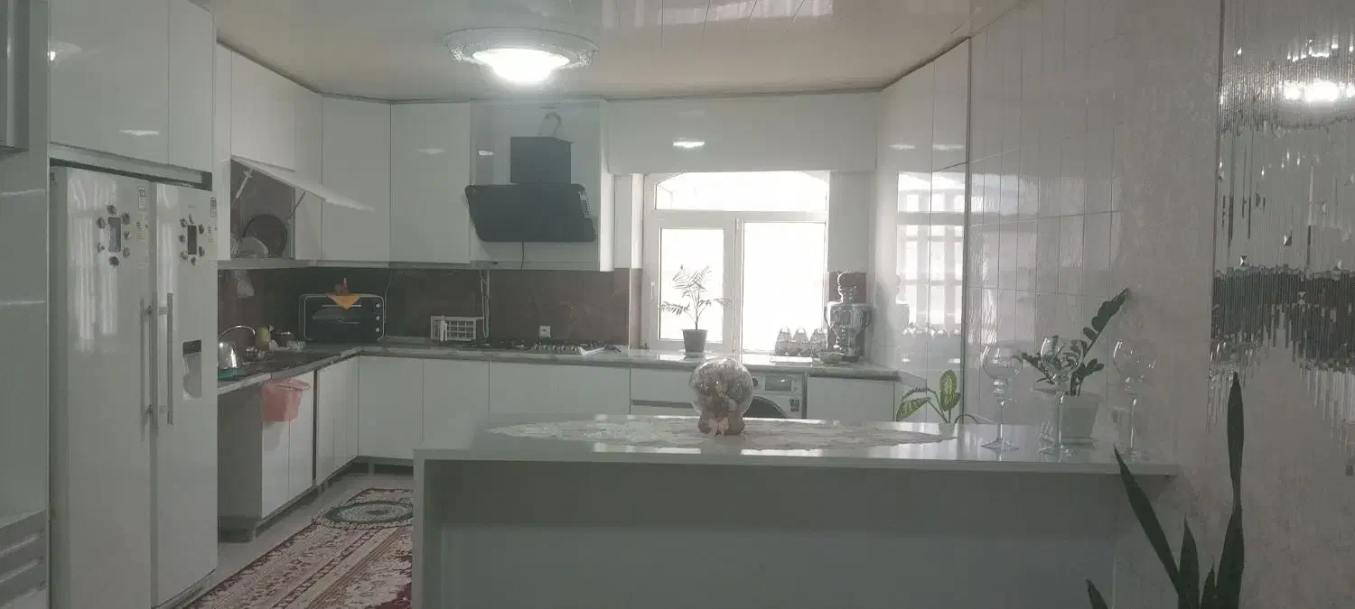 فروش منزل مسکونی ۲طبقه نبش کوچه وخیابان|فروش خانه و ویلا|الیگودرز, |دیوار