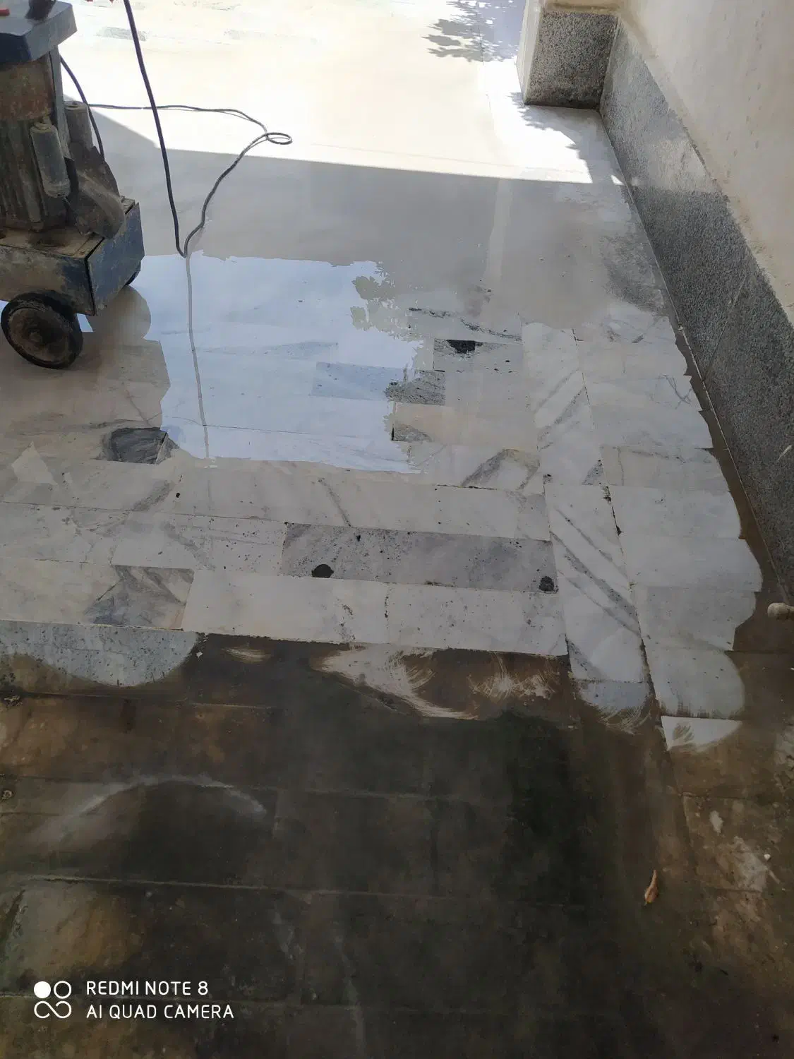 کفسابی موزاییک وسنگ وسیمان|خدمات نظافت|گنبد کاووس, |دیوار