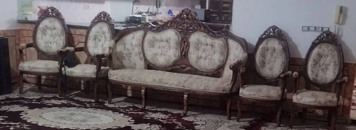 مبل سلطنتی پایه چوبی|مبلمان خانگی و میز عسلی|کازرون, |دیوار