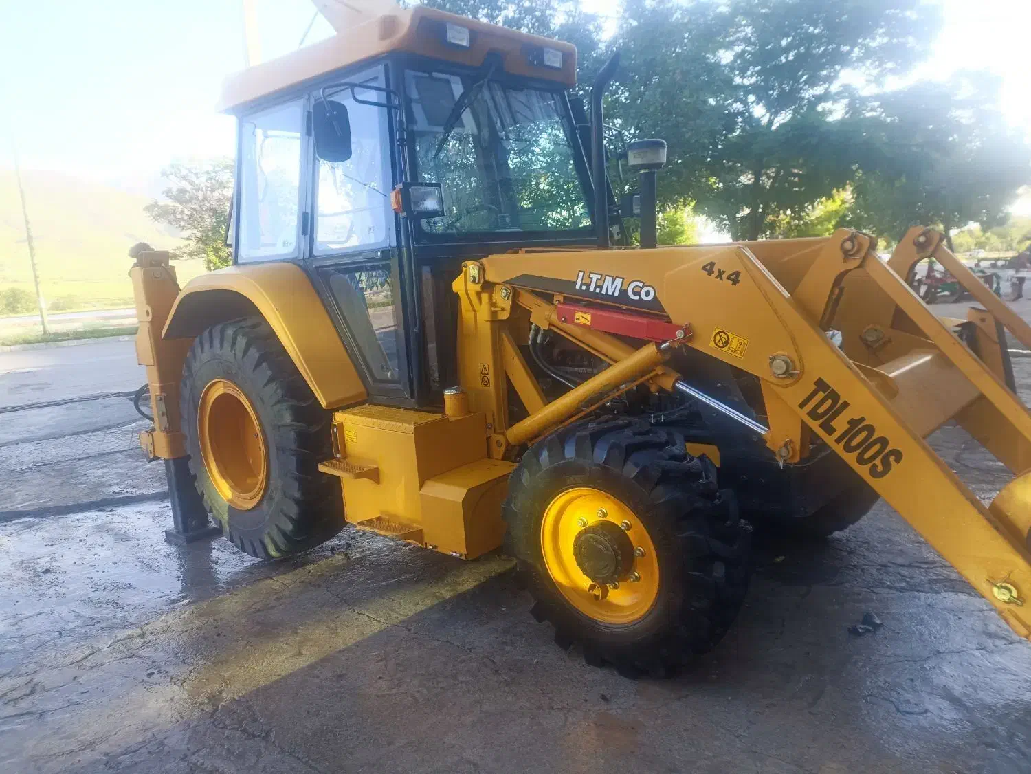 هرسین . خدمات بیل بکهو|خدمات پیشه و مهارت|هرسین, |دیوار