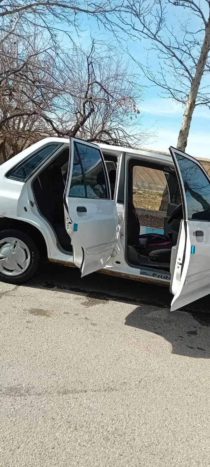 پراید ۱۳۲|خودرو سواری و وانت|بروجرد, |دیوار