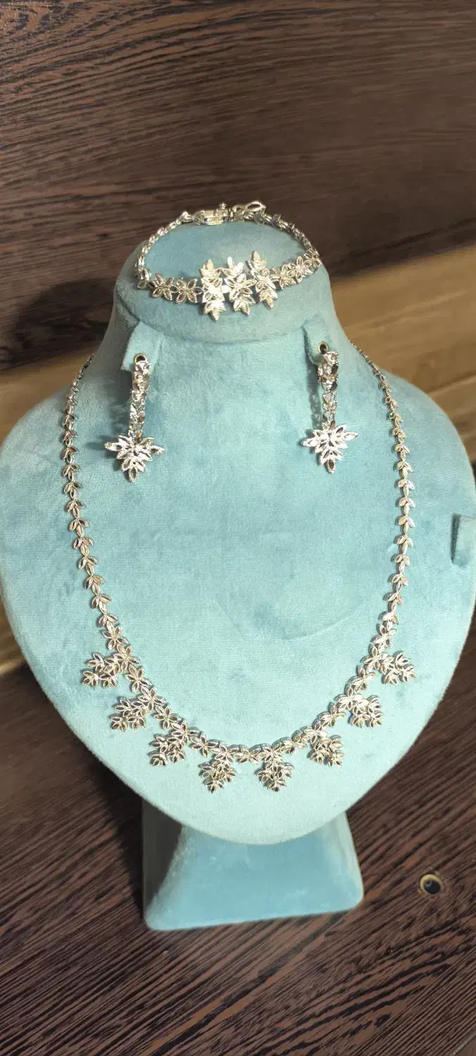 سرویس تراش.مدال ورساچی کم اجرت|جواهرات|اصفهان, شیخ طوسی|دیوار