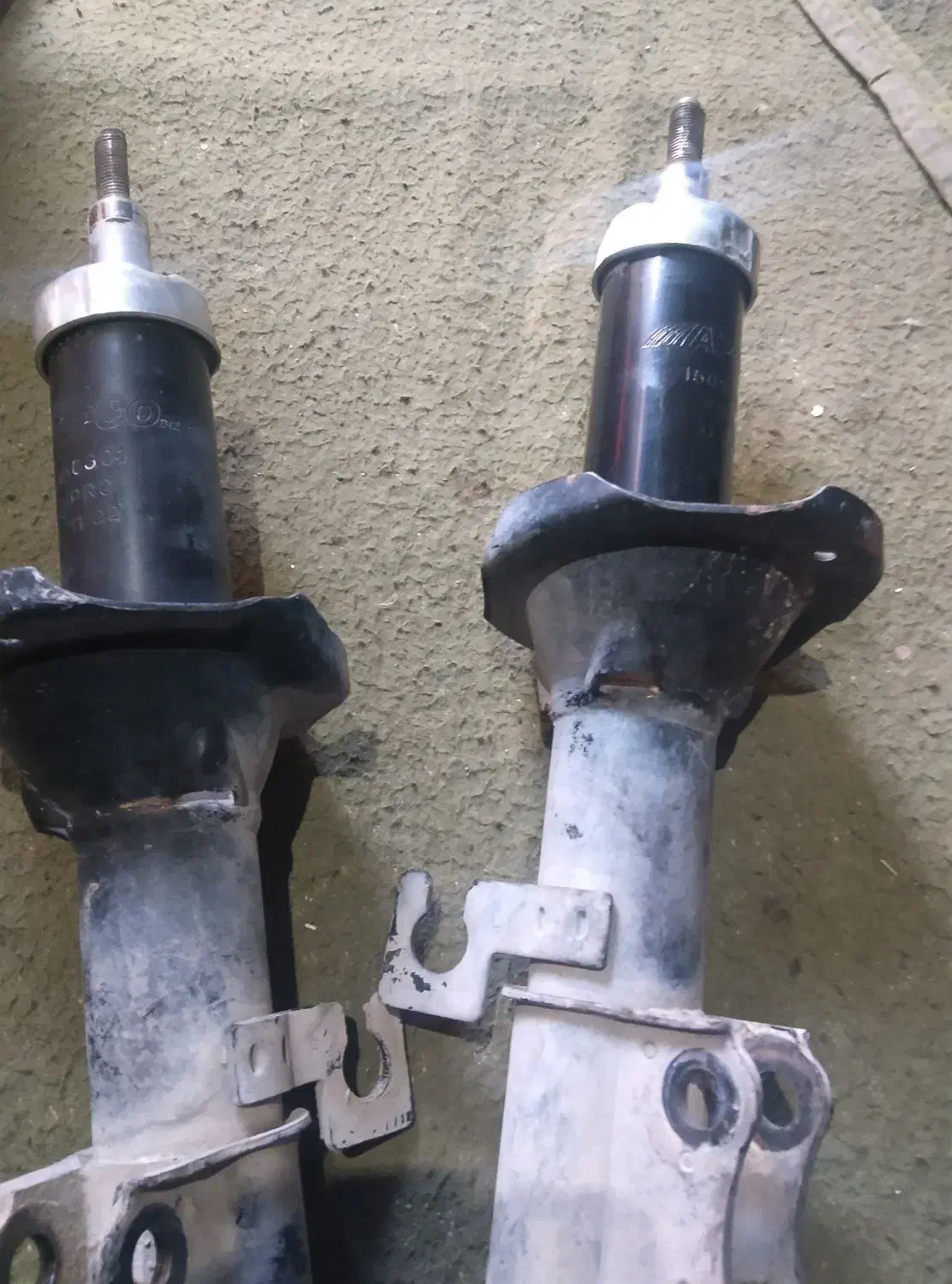 کمک جلوه ابکو زیر ماشین 20بود|قطعات یدکی و لوازم جانبی|خاش, |دیوار