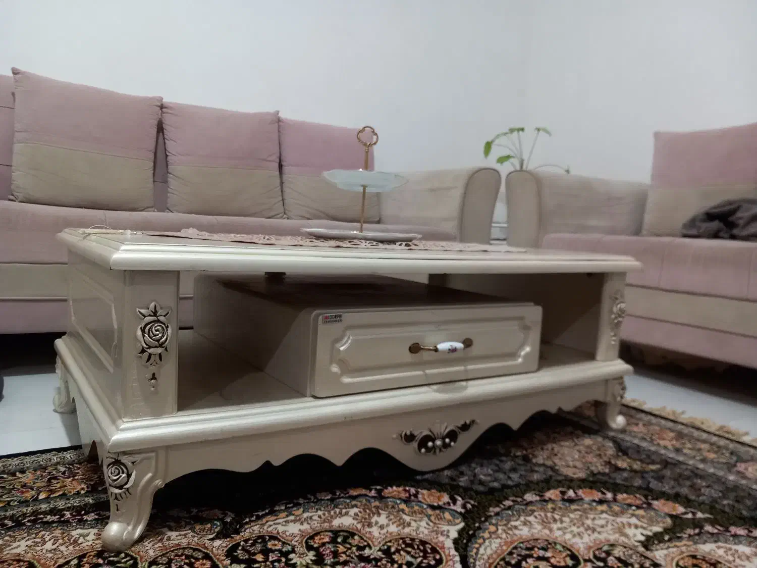 میز جلومبلی|مبلمان خانگی و میز عسلی|بجنورد, |دیوار