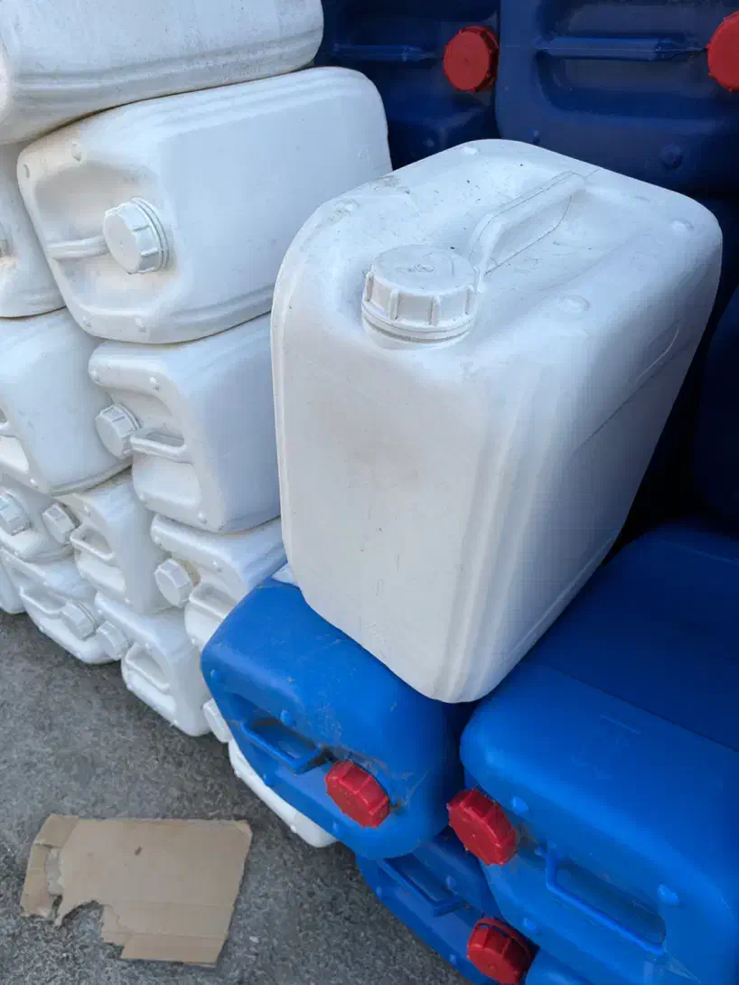 گالن ۳۵ و ۲۵ لیتری|ظروف نگهدارنده، پلاستیکی، یکبارمصرف|تبریز, |دیوار