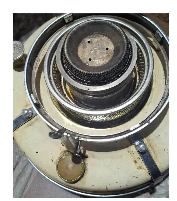 بخاری نفتی علاالدین سالم و بی عیب|بخاری، هیتر، شومینه|استهبان, |دیوار