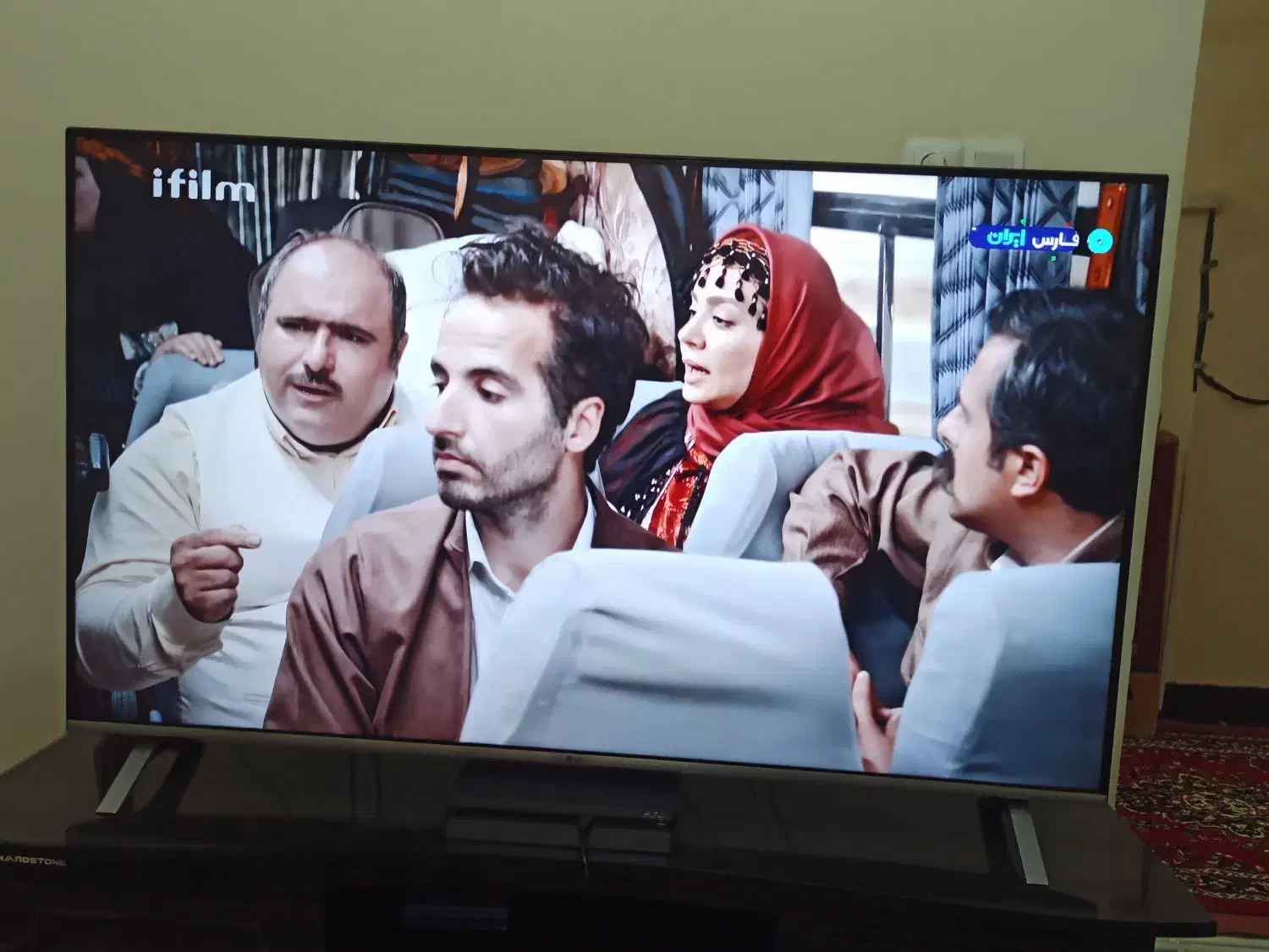 تلویزیون ۵۵ اینچ ال جی|تلویزیون و پروژکتور|ایلام, |دیوار