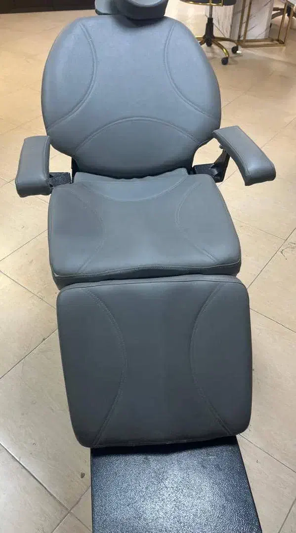 صندلی برقی چرم طوسی|آرایشگاه و سالن‌های زیبایی|اندیشه, شهرک صدف|دیوار