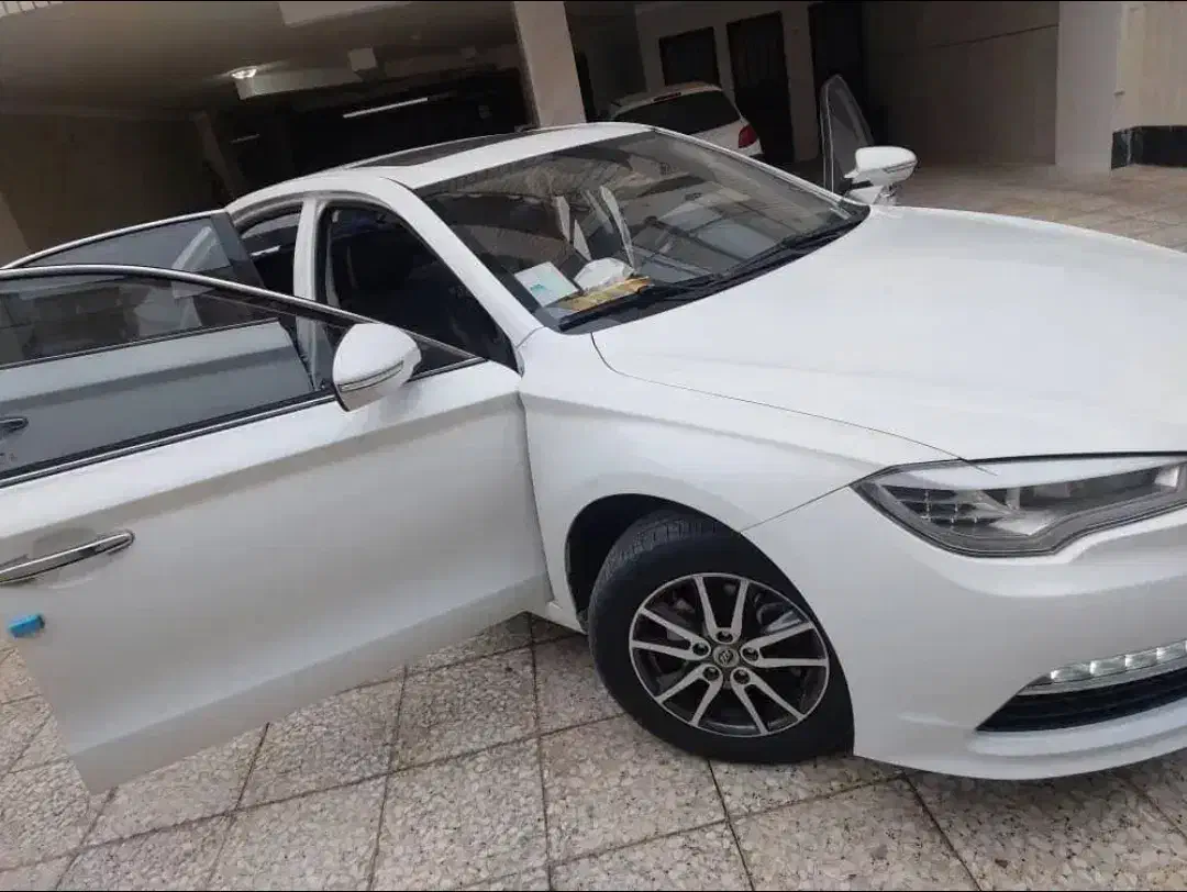 لیفان ۸۲۰|خودرو سواری و وانت|خرم‌آباد, |دیوار