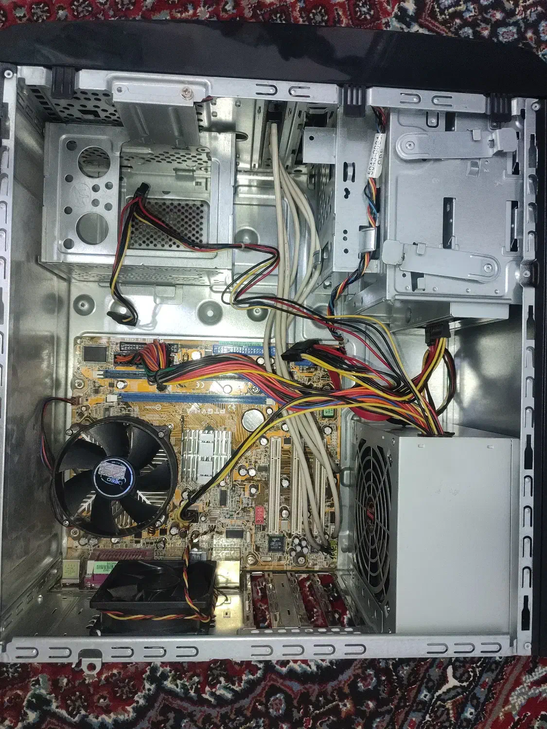 کیس کامل بدون هارد قایل ارتقاع|رایانه رومیزی|بروجرد, |دیوار