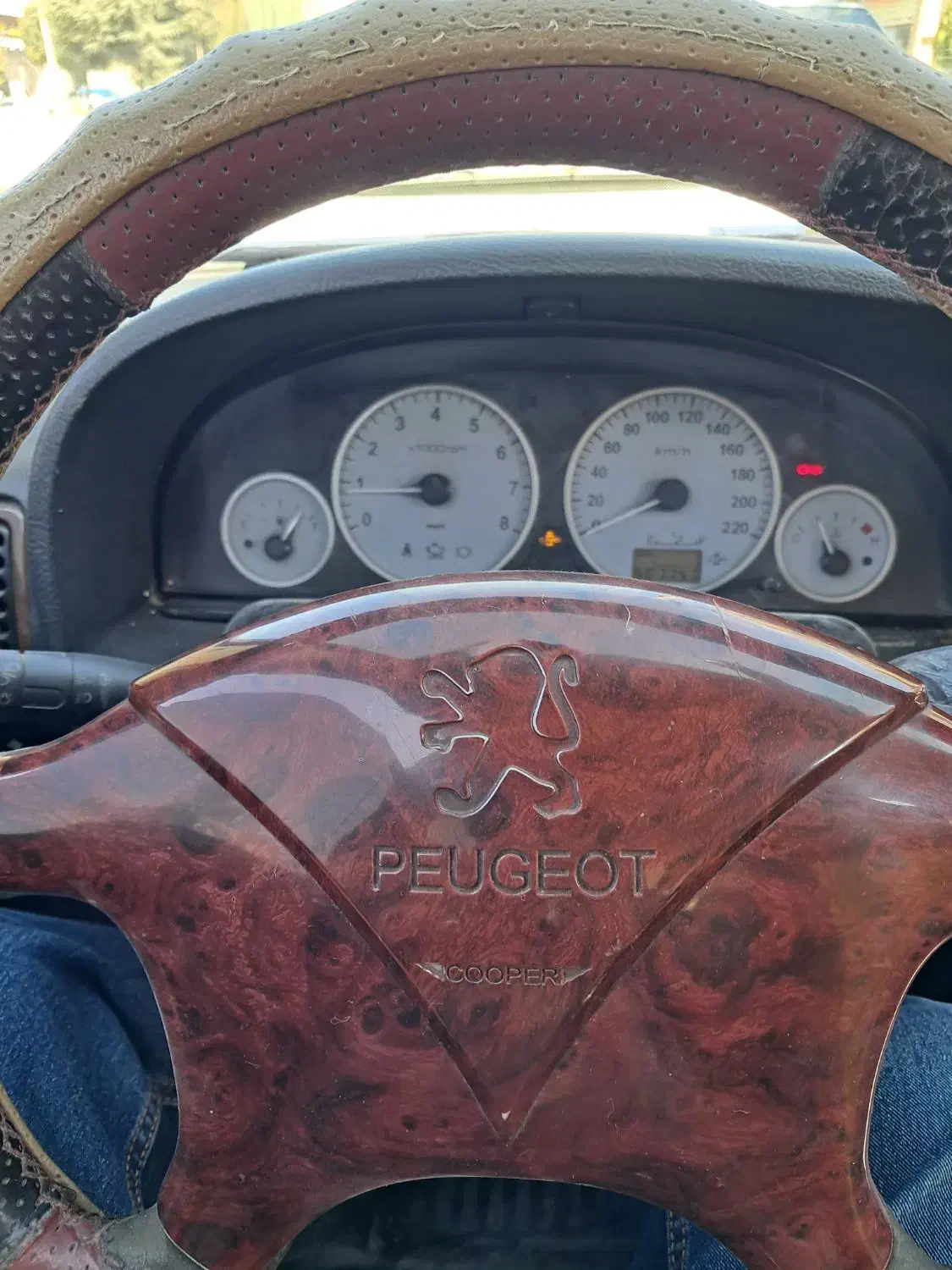 باسلام. پژو پارسدوگانه فابریک سفیددوررنگ.بدون خرج|خودرو سواری و وانت|یاسوج, |دیوار