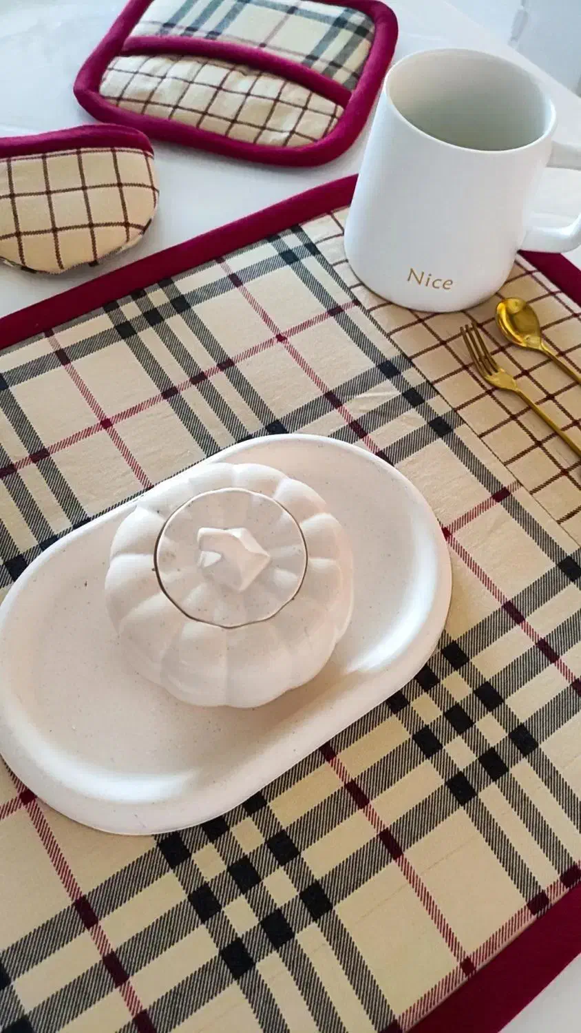 زیر بشقابی|سفره، حوله، دستمال آشپزخانه|مشهد, نیروی هوایی|دیوار