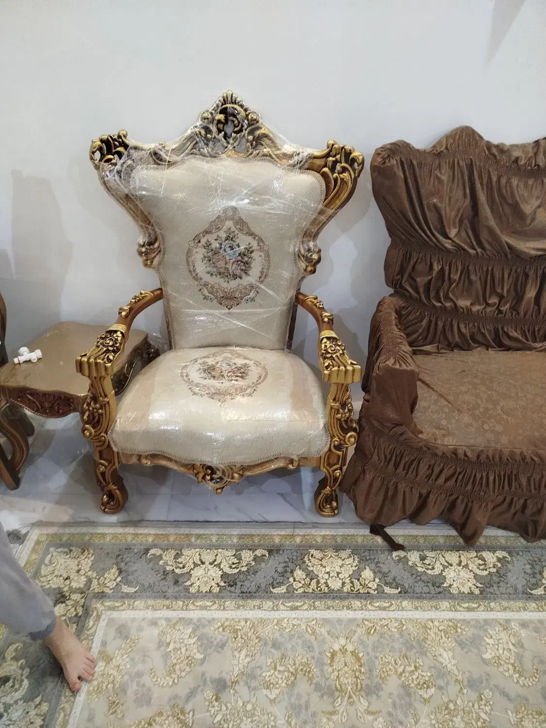 مبل سلطنتی نونو 9نفره|مبلمان خانگی و میز عسلی|خلخال, |دیوار