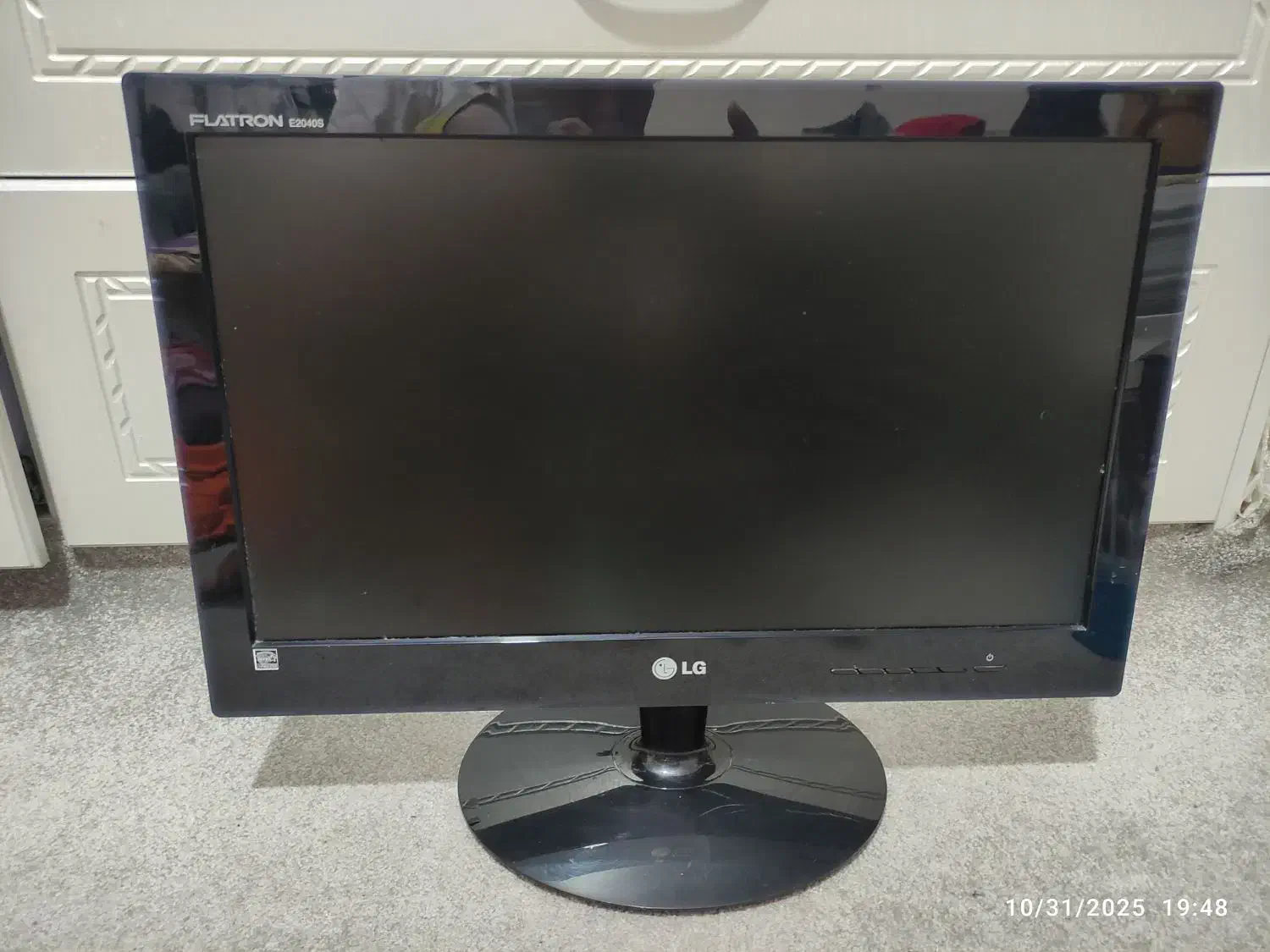 مانیتور LG E2040S|قطعات و لوازم جانبی رایانه|تهران, سهروردی|دیوار