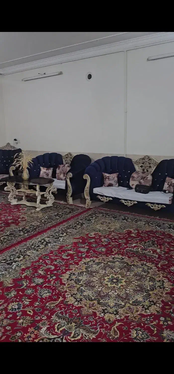 مبل وقالی لاکی دست دوم در حد|مبلمان خانگی و میز عسلی|حمیدیا, |دیوار