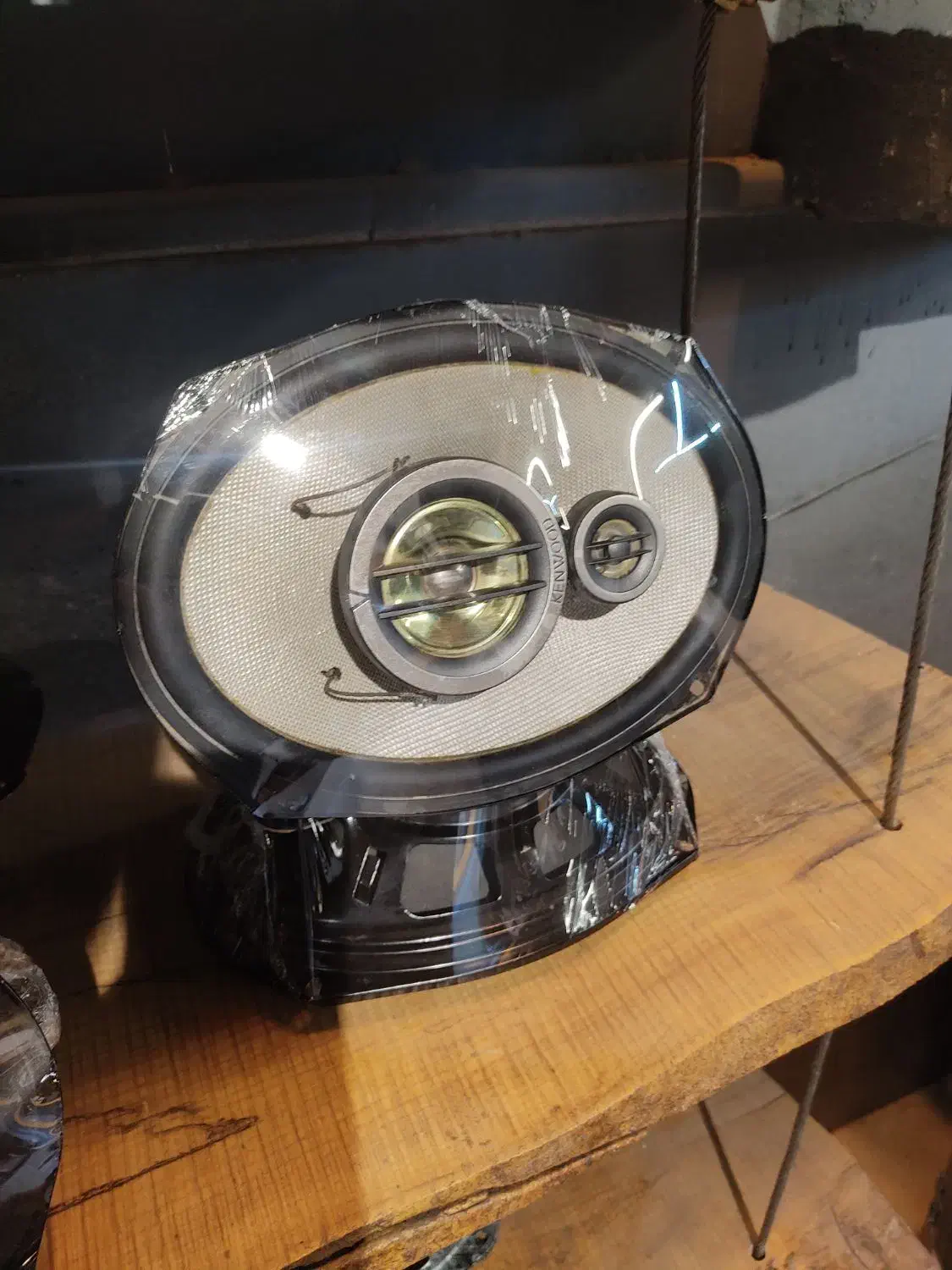 718|صوتی و تصویری|تربتحیدریه, نواب صفوی|دیوار