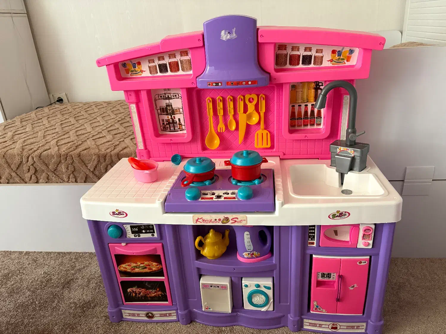 اسباب بازی|اسباببازی|بندر انزلی, آذربایجان|دیوار