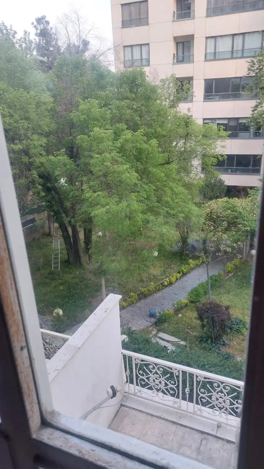 فروش اپارتمان ۱۱۰ متری ۲خوابه|فروش آپارتمان|تهران, زعفرانیه|دیوار