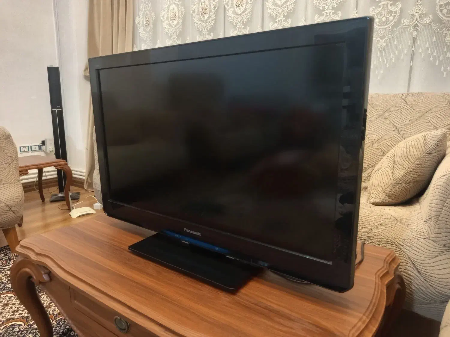 تلوزیون پاناسونیک ۳۲ اینچ|تلویزیون و پروژکتور|تبریز, |دیوار