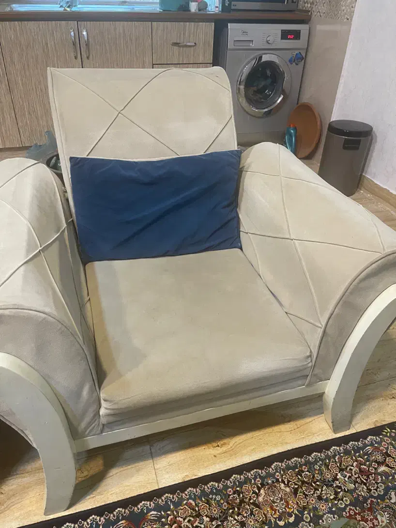 مبل|مبلمان خانگی و میز عسلی|رشت, دروازه لاکان|دیوار