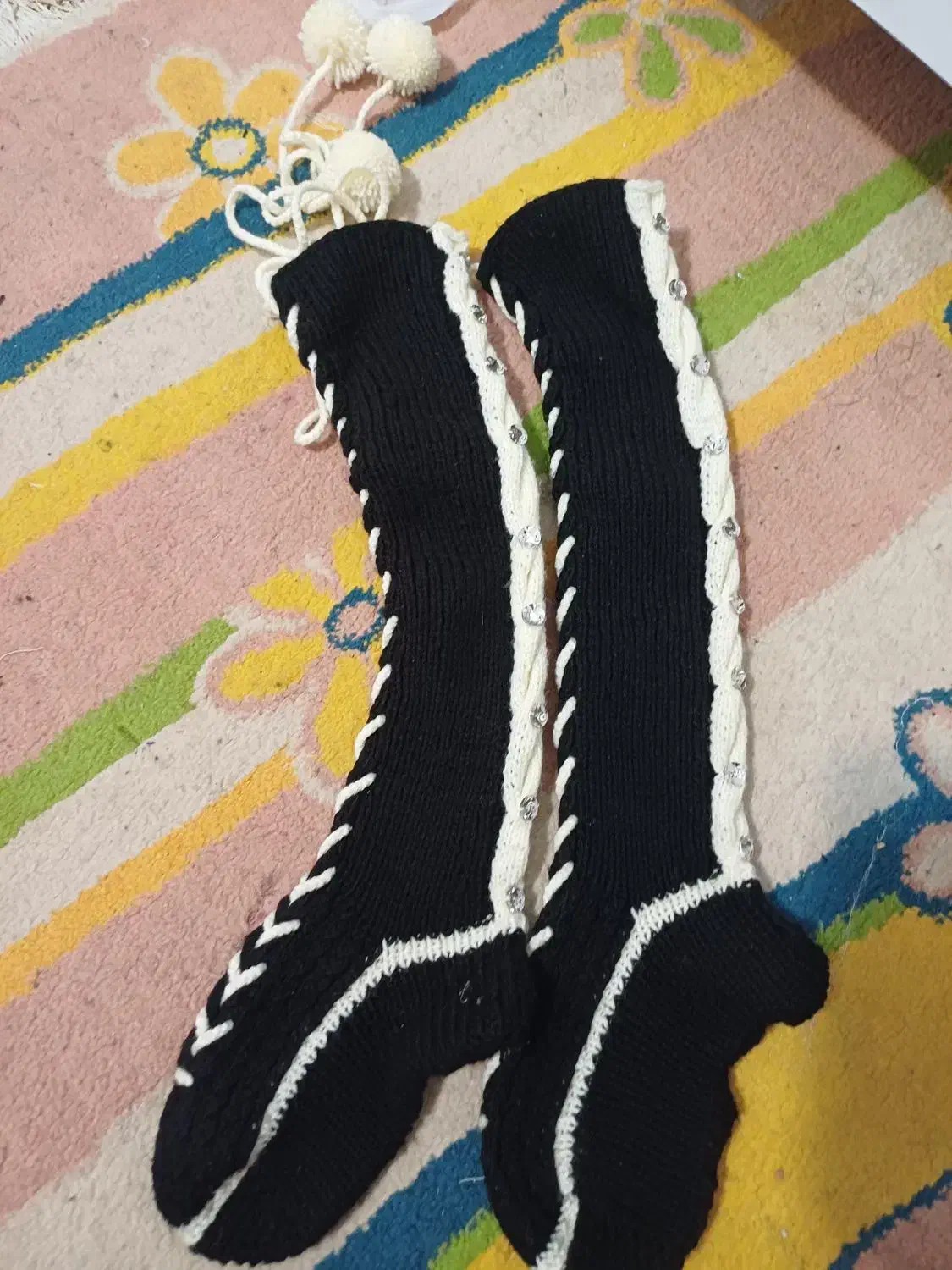 جوراب دست بافت زمستانی|کفش و لباس بچه|آذرشهر, |دیوار