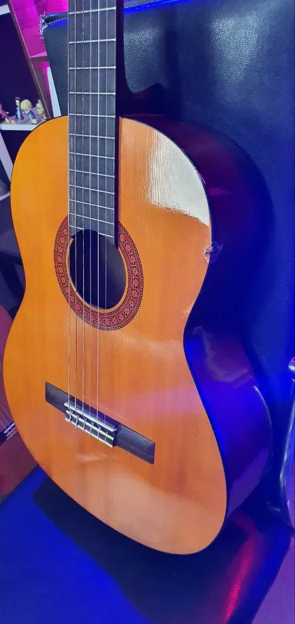 گیتار Yamaha C40|گیتار، بیس، امپلیفایر|سنندج, |دیوار