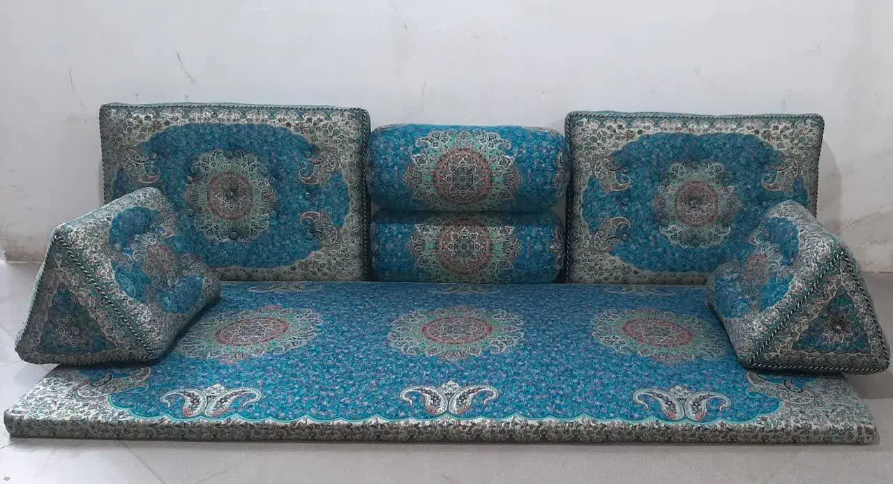 پشتی های شاه نشین|پشتی|خرم‌آباد, |دیوار