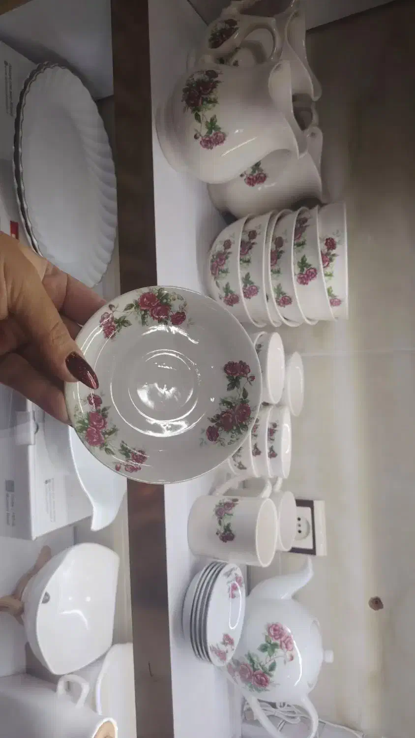 گل سرخ|ظروف سرو و پذیرایی|قم, شهید صیاد شیرازی|دیوار