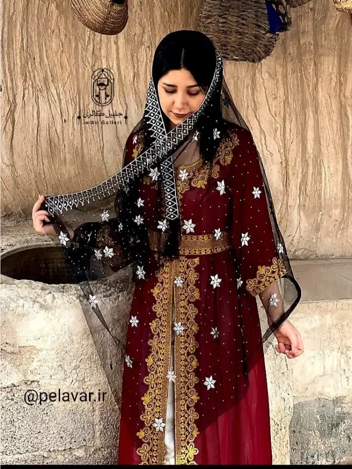 لباس قسطی|لباس|میناب, |دیوار