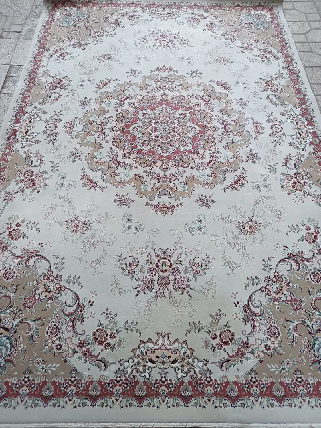 یک عدد فرش ۶متری تمام نخ فرش مشهد|فرش|مشهد, سپاد|دیوار