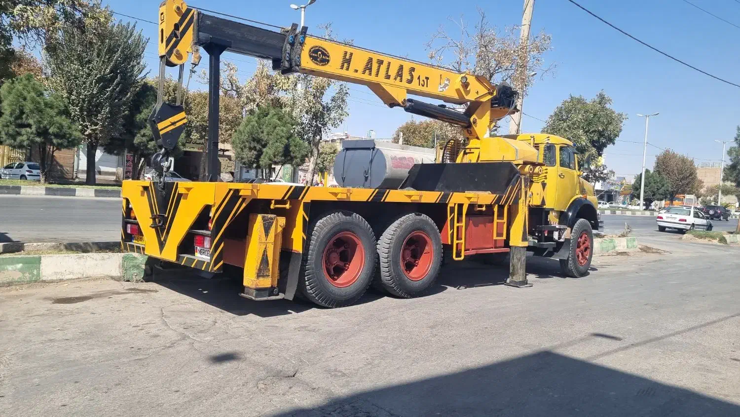 جرثقیل دهچرخ بدون تعویضی مدل۵۴ استثنایی|خودرو سنگین|شیراز, پارک آزادی|دیوار