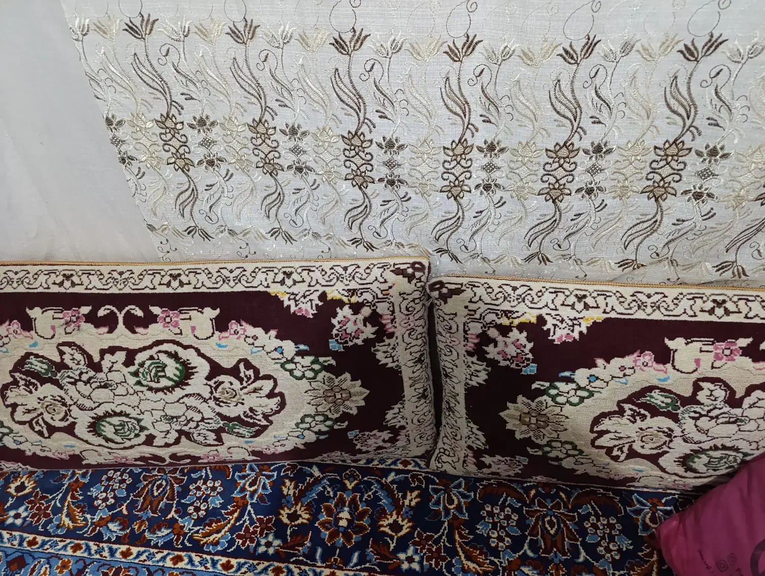 پوشتی|پشتی|همدان, |دیوار