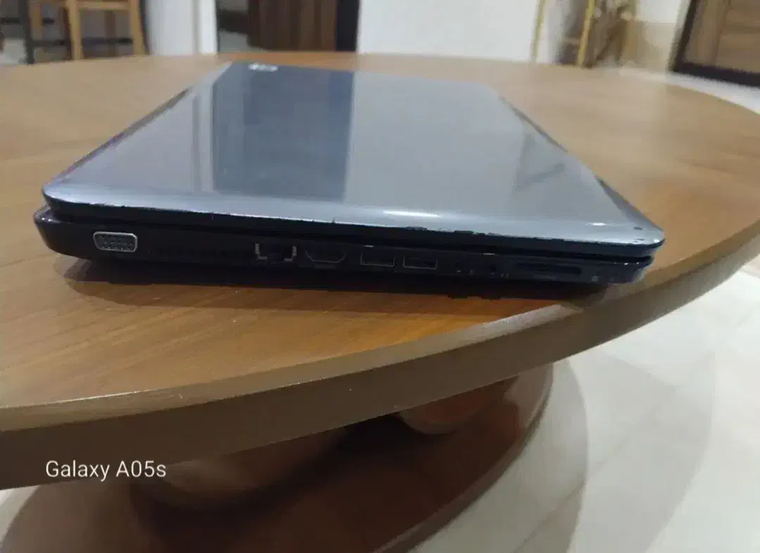 لبتاپ hp|رایانه همراه|هشتگرد, طاووسیه|دیوار