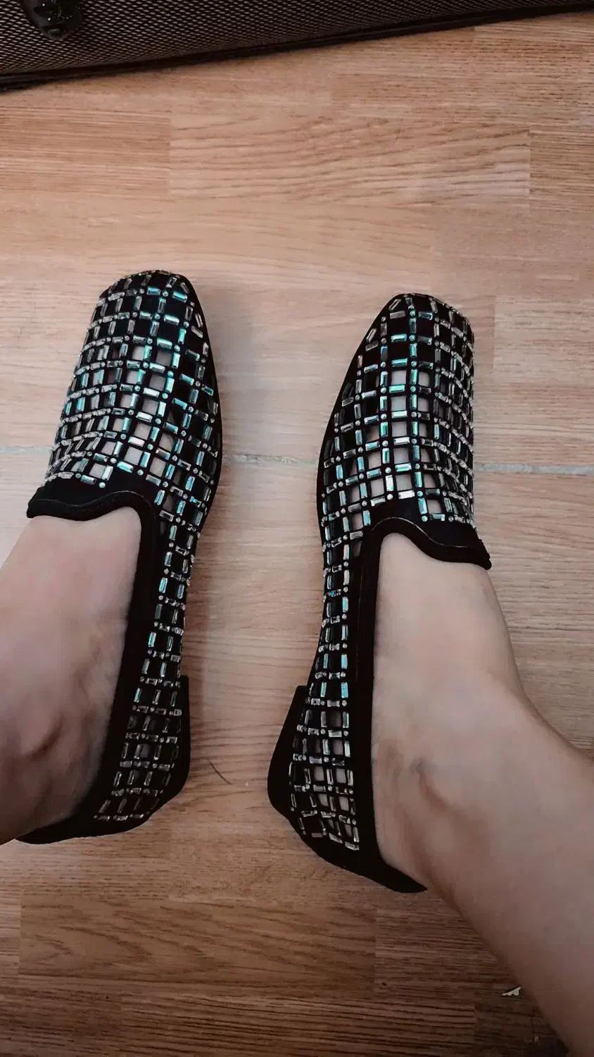 تعدادی  کفش  نو  در فروشگاه  زیر قیمت|کیف، کفش، کمربند|بندر انزلی, نیمه شعبان|دیوار