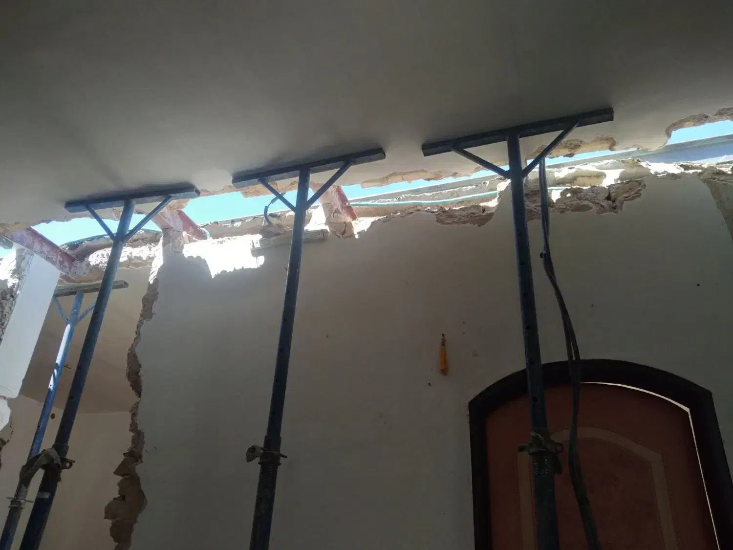 بنا -ازریشه تاشیشه- قیمت مناسب|خدمات پیشه و مهارت|گلبهار, شهر جدید گلبهار|دیوار