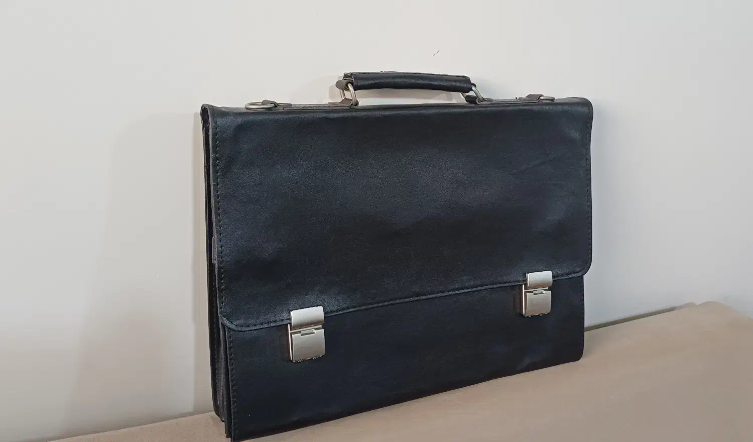 کیف دستی اداری|کیف، کفش، کمربند|اراک, |دیوار